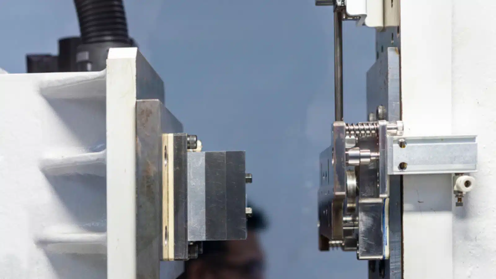injection mold setup