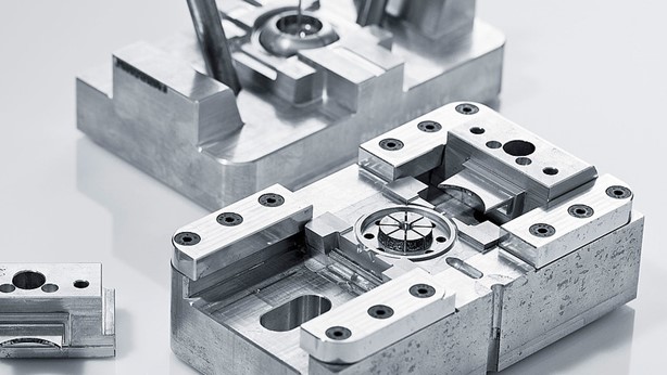 RapidDirect injection molding services
