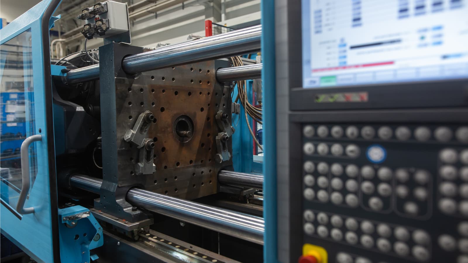 injection molding machine operating